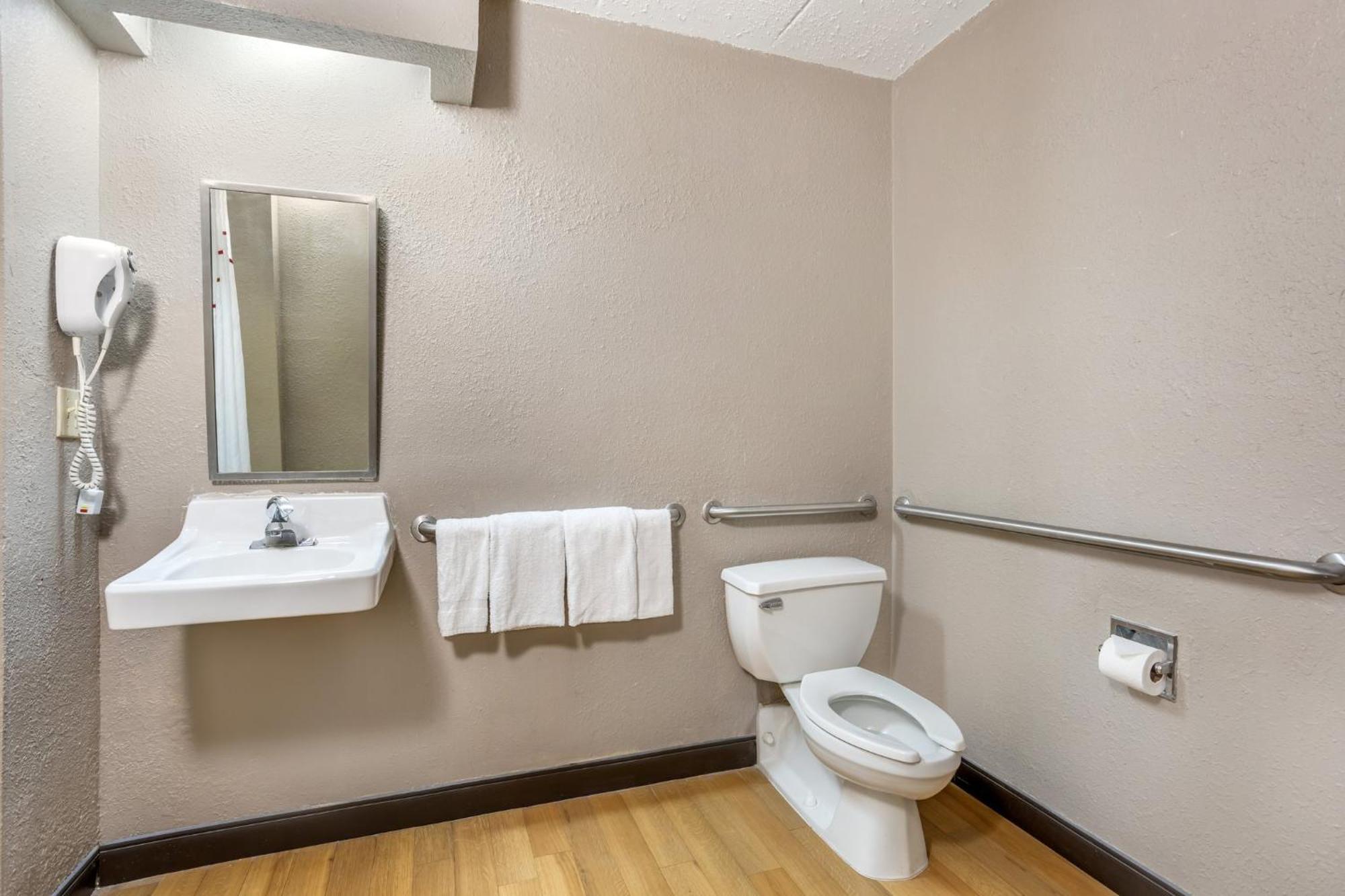 Red Roof Inn Tinton Falls-Jersey Shore Екстер'єр фото